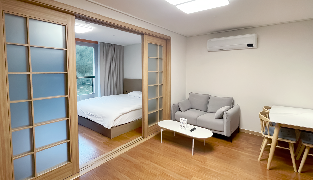 슬라이드 이미지 1