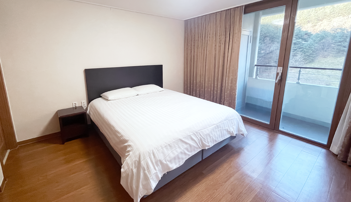 슬라이드 이미지 1